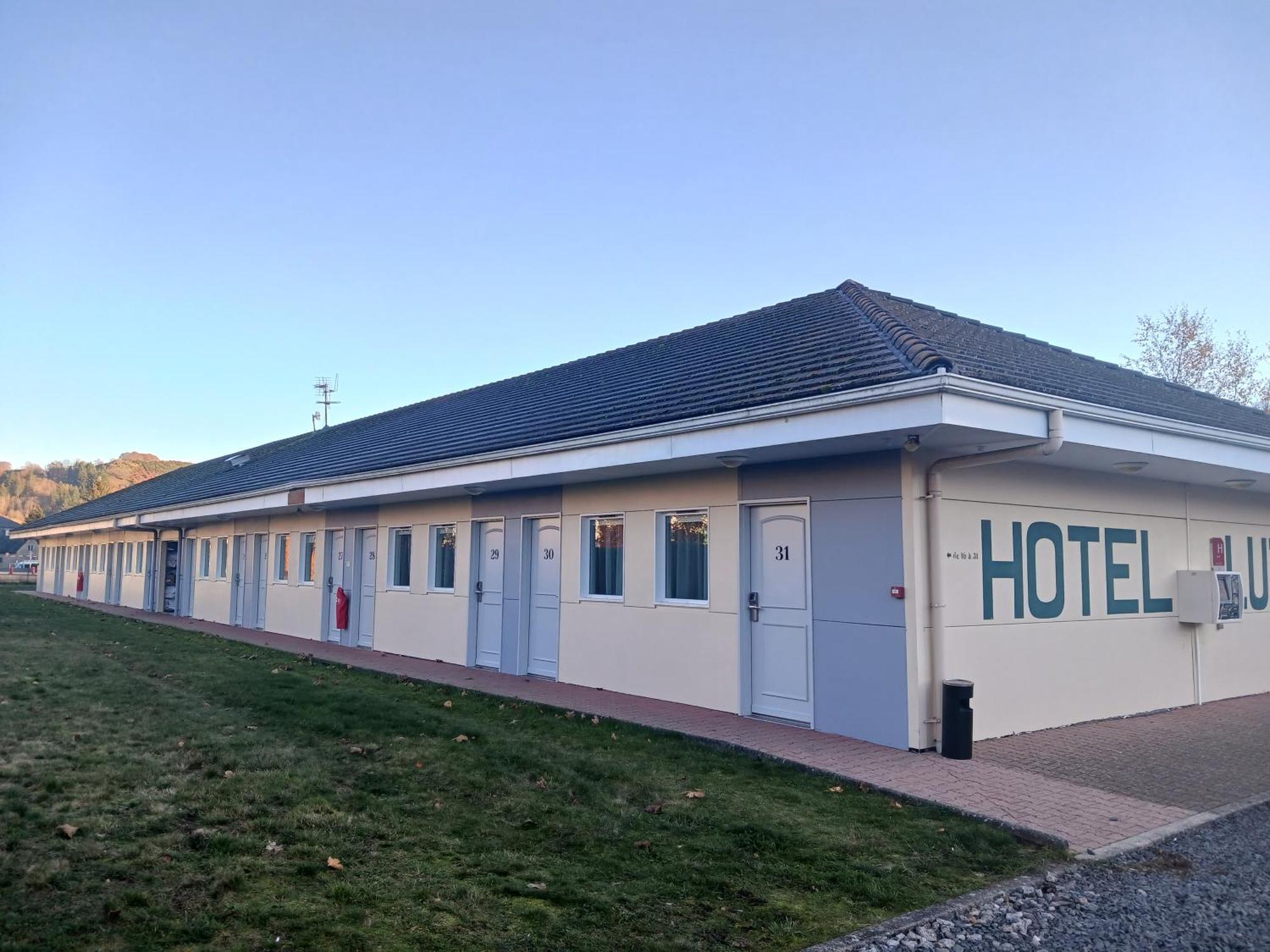 Lutea Hotel Riom-ès-Montagne Exterior foto